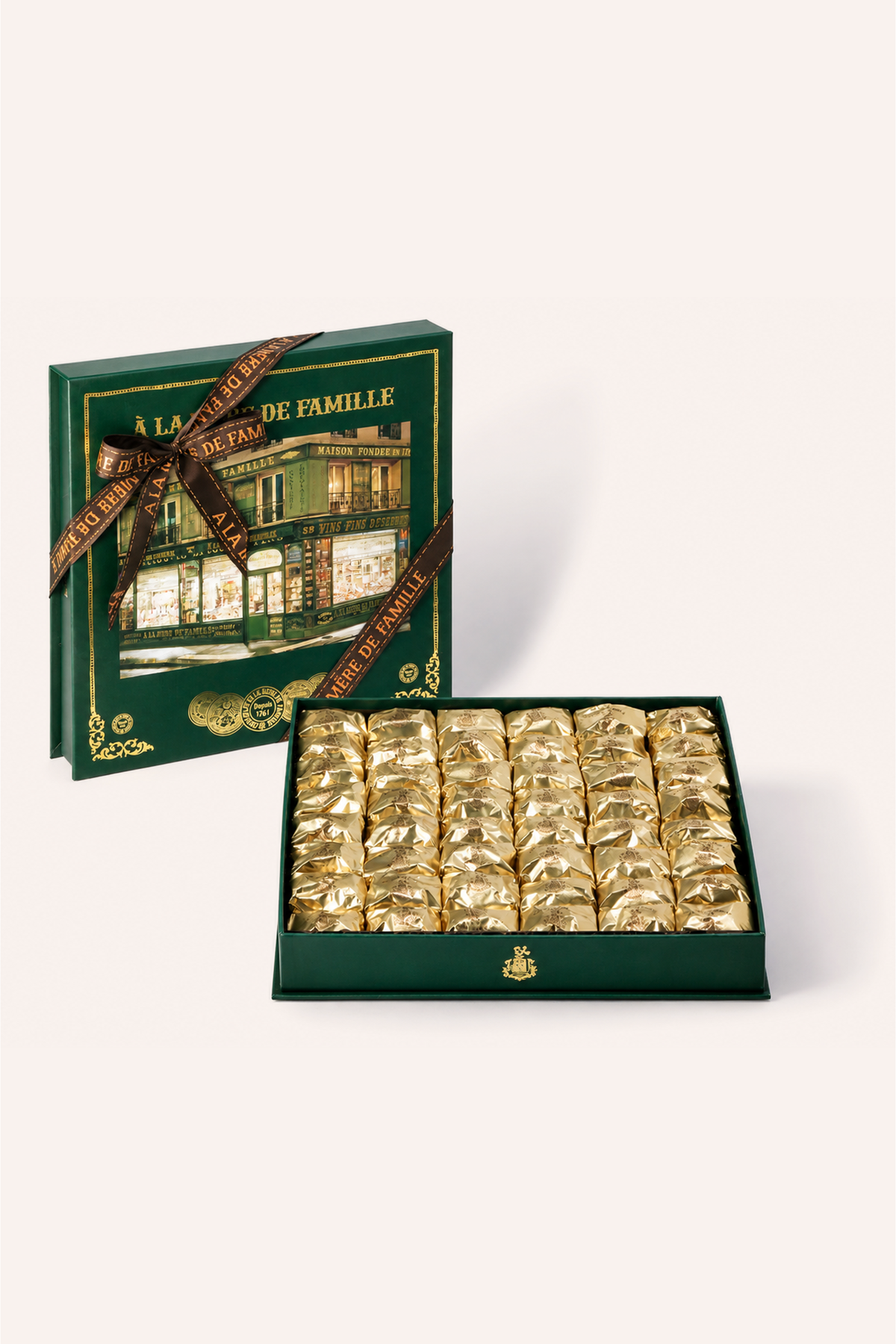 Box 1761 of 48 candied chestnuts