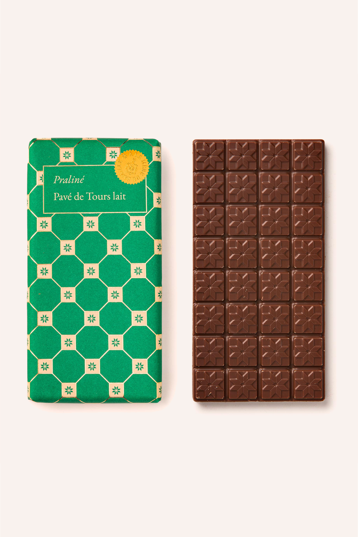 Chocolate bar Praline milk chocolate