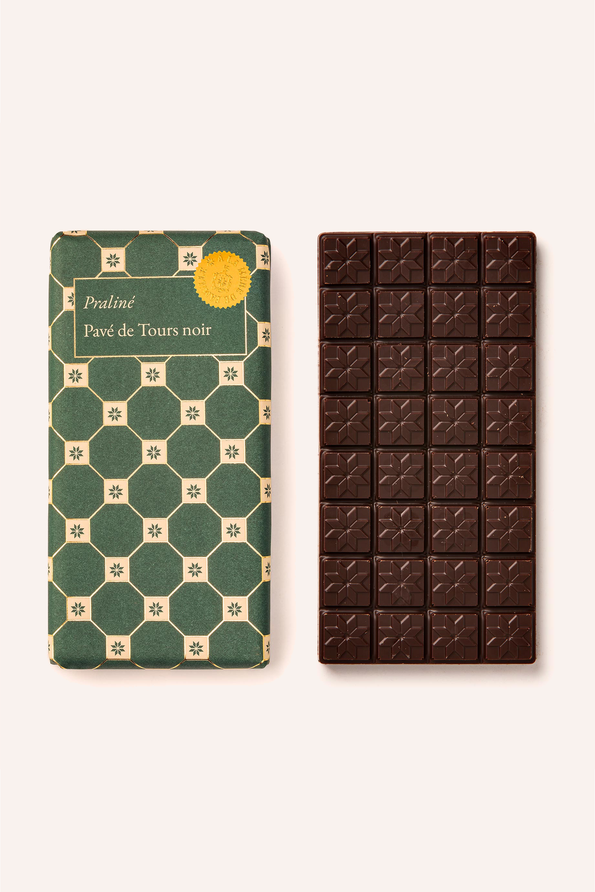Chocolate bar Praline dark chocolate