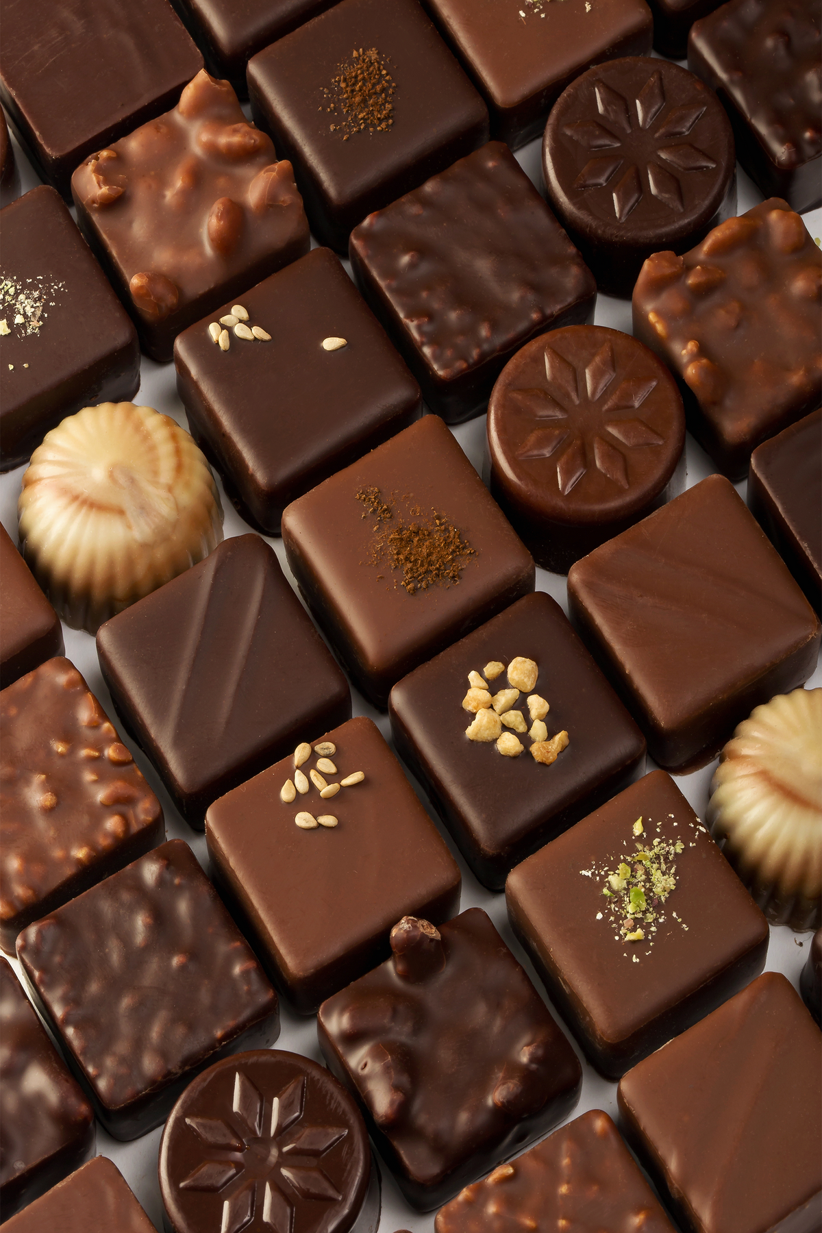Assorted chocolates box 420g