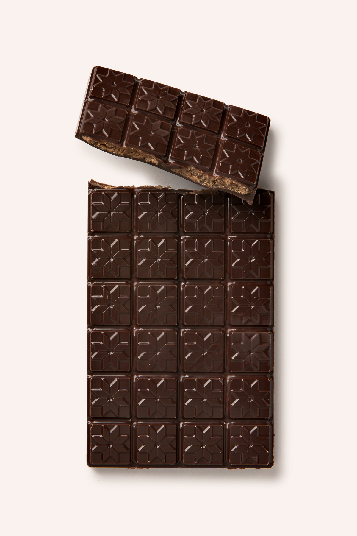 Chocolate bar Praline dark chocolate