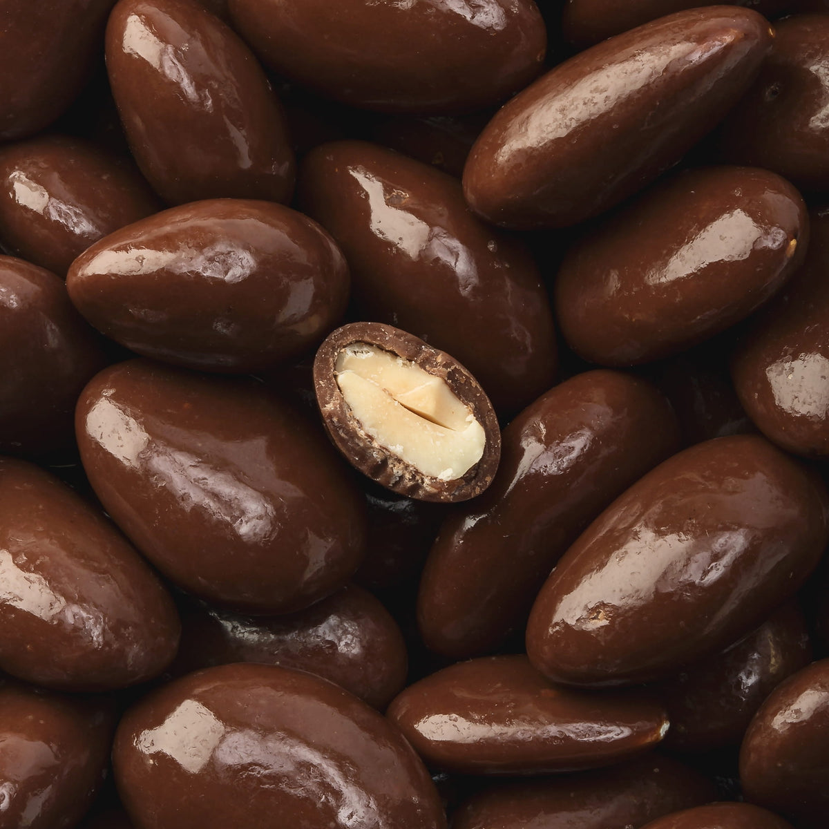 Les amandes de l'Ili Pika noir 210g